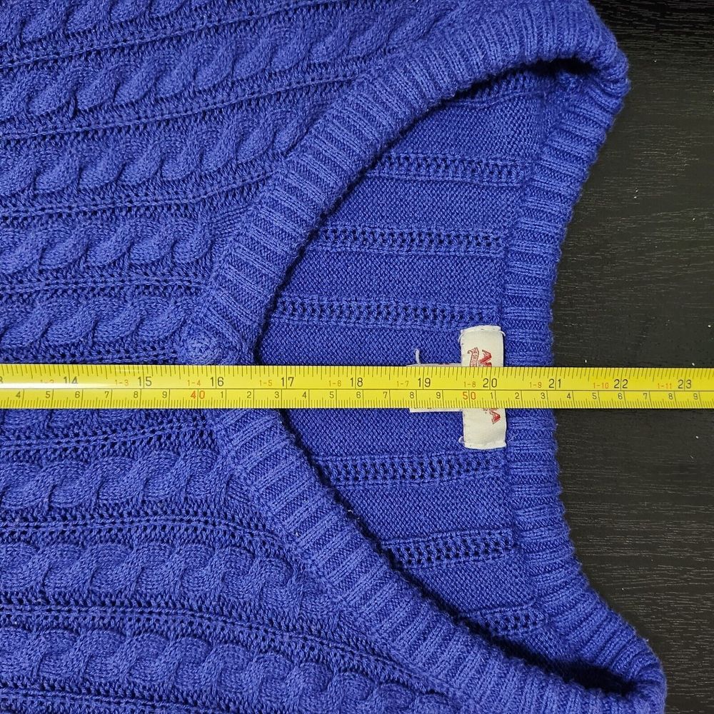 ARIZONA JEANS Women's Blue V-Neck Cable Knit Sweater Size L - Picture 7 of 7